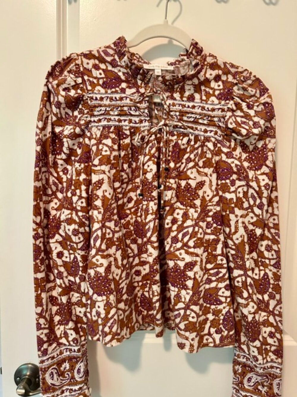 Festival Goers: Beautiful Love the Label Batik Pintuck Top M - Picture 3 of 8